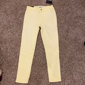 Joe’s Jeans Wax Yellow size 26